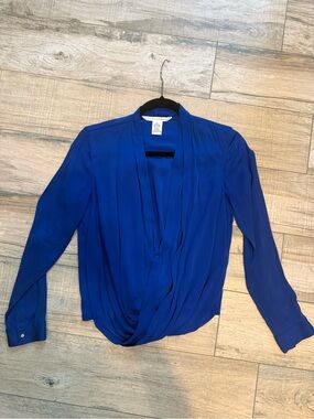 Diane Von Furstenburg - Women’s Draped V-Neck Long Sleeve Top - Royal Blue